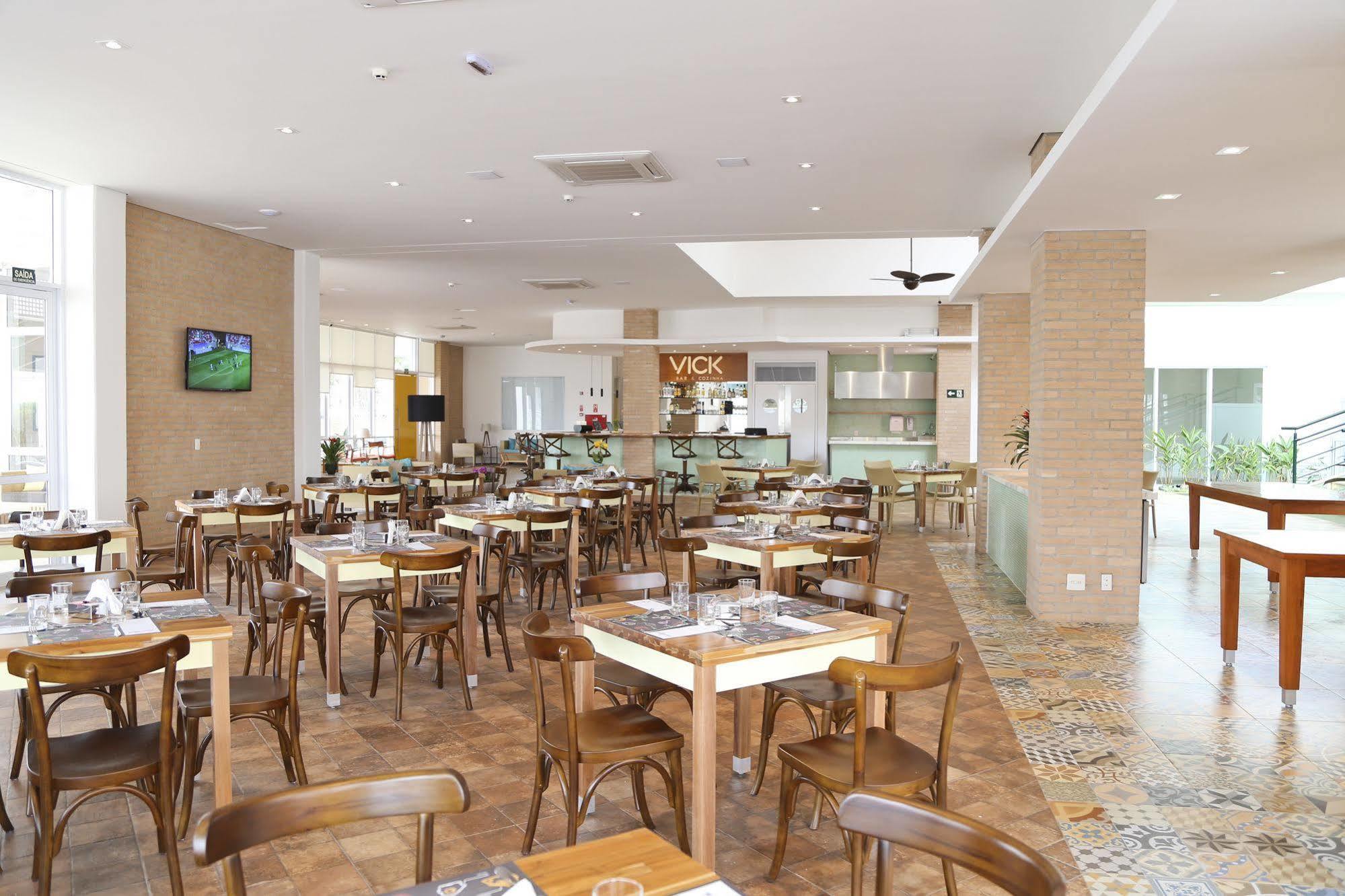 Vitoria Hotel Express Dom Pedro กังปินาส ภายนอก รูปภาพ